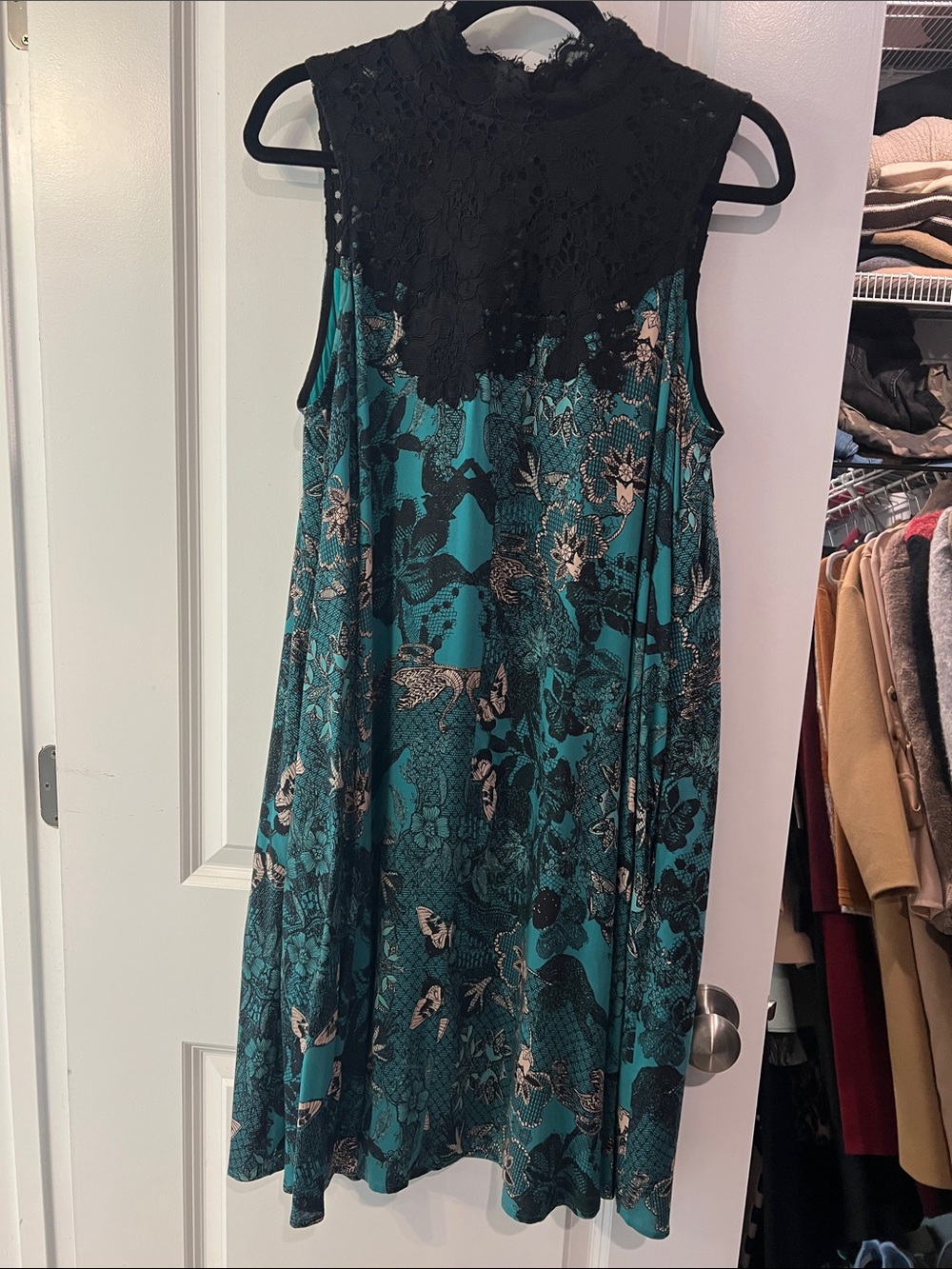 ANTHROPOLOGIE - Maeve Lace Yoke Floral Swing Dress in Teal and Black